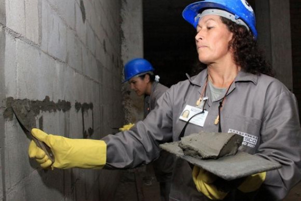 MULHERES NA CONSTRUÇÃO CIVIL